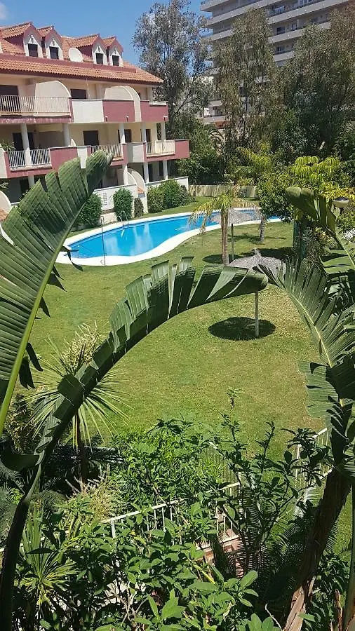 شقة Beach And Golf Apartament بينالماذينا