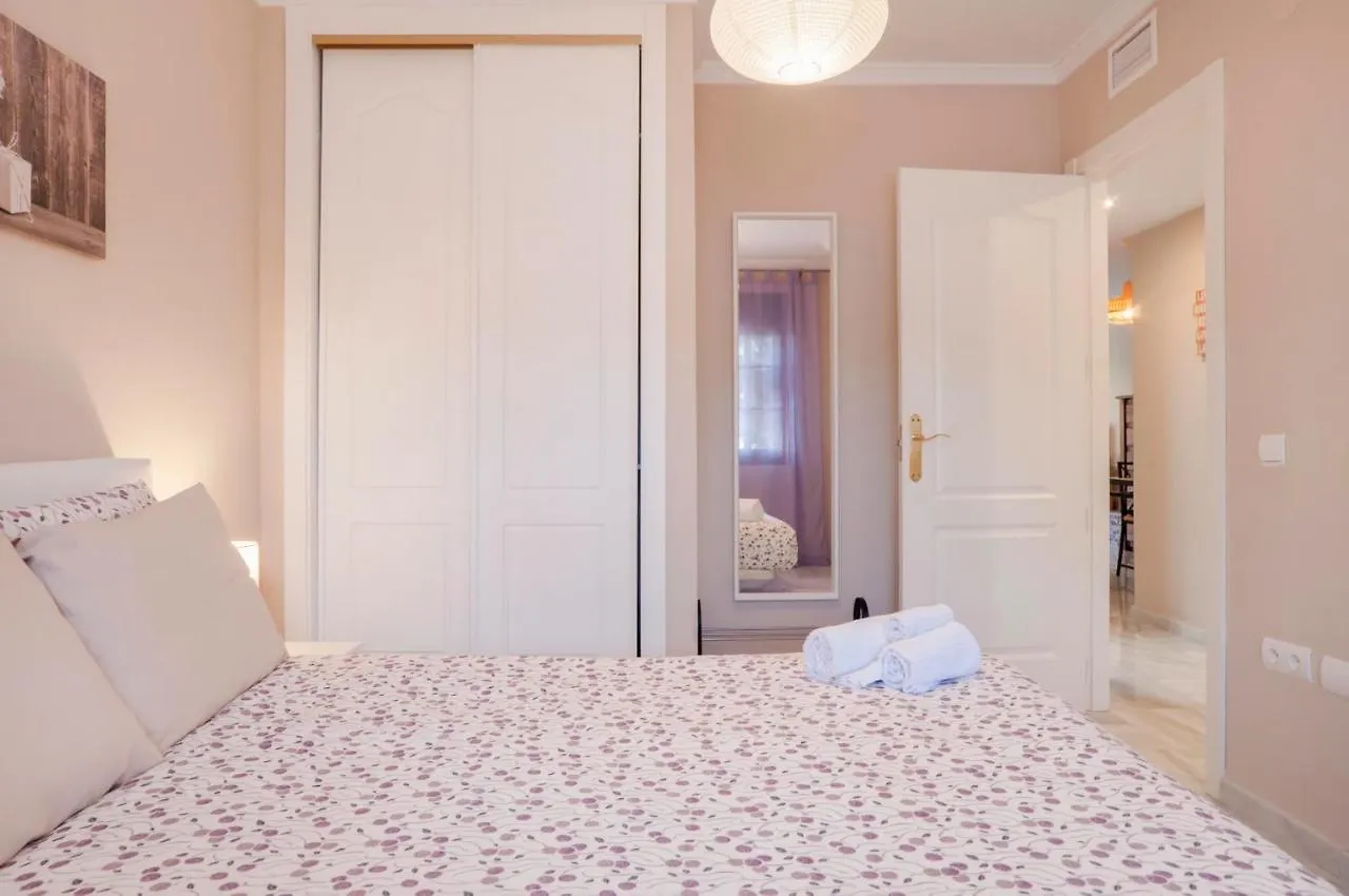 شقة Beach And Golf Apartament بينالماذينا